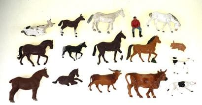 BRITAINS & divers : 16 figurines d'animaux...
