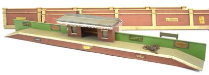 HORNBY écart O (attrib.) accessoires de gare...