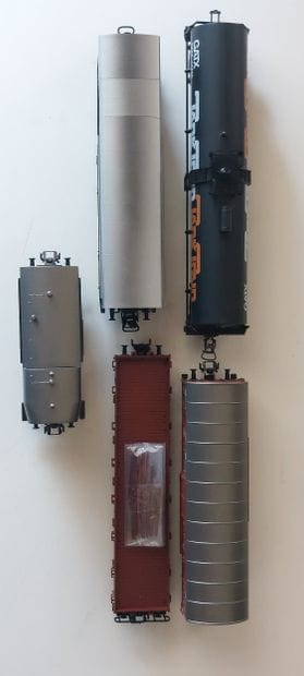 MÄRKLIN lot de (5) wagons