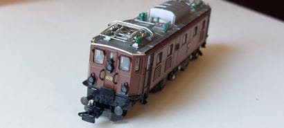 MÄRKLIN 3351 motrice allemande, 132, brune...