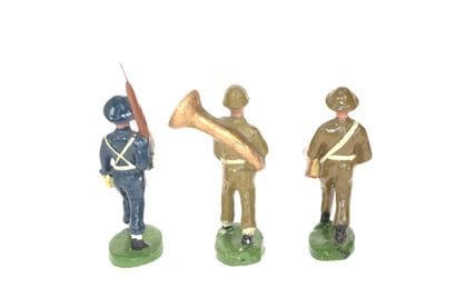 SOLIDO BELGE : 3 figurines en composition,...