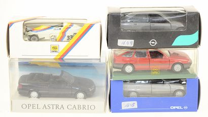 MODEL LINEUP (9): BMW 528i (without transmission),...