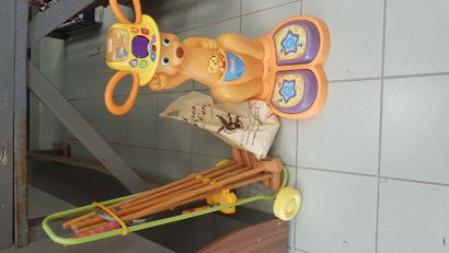 JEU de croquet et jeux d'enfants moderne...