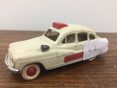 NOREV made in France 
Simca vedette 5