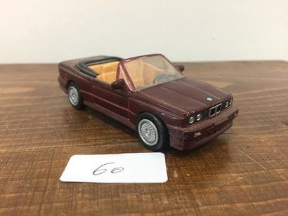 DINKY TOYS made in China 
BMW M3 cabriolet...