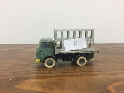 CAMION porte-vitre berliet