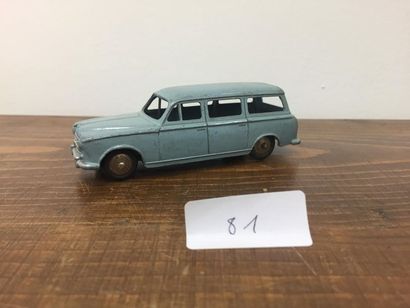 DINKY TOYS Made in France 
Peugeot U5 40...