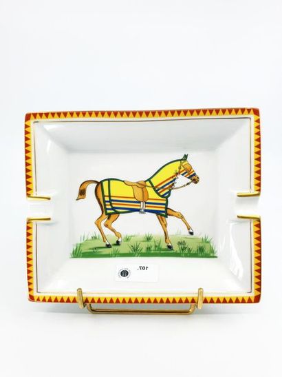 HERMES Paris
Cendrier rectangulaire en porcelaine...