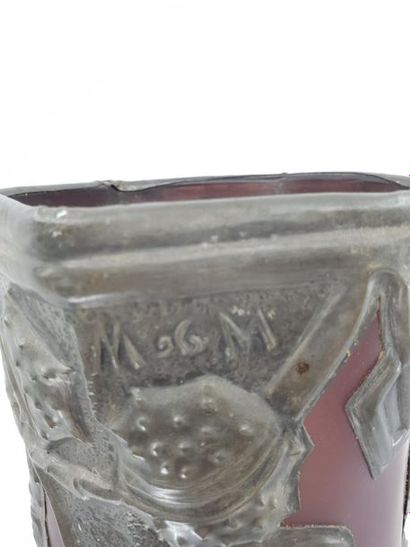 TRAVAIL MODERNE DEBUT Xxème SIECLE
Vase en...
