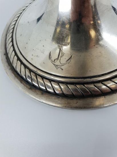 ERCUIS
COMPOTIER sur piedouche en métal argenté...