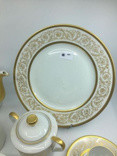 BERNARDAUD - Limoges
Modèle Hautefort
Service...