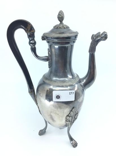 CAFETIERE 
en argent poincon au coq, l'anse...