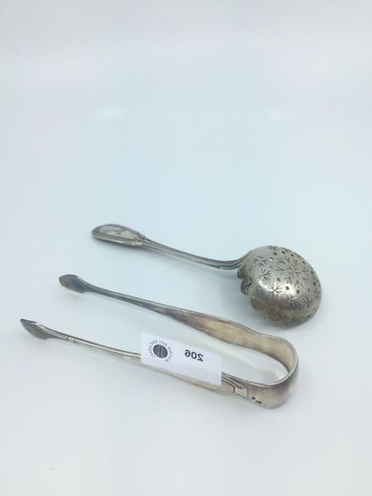 LOT comprenant :
Pince à sucre art déco en...