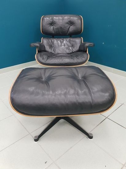 RAY (1907-1958) Charles (1912-1988) EAMES
Fauteuil...