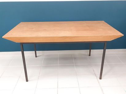 PIERRE GUARICHE (Dans le goût) 1926-1995
TABLE...