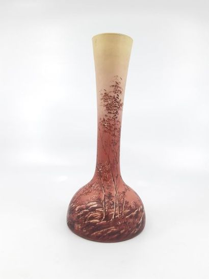 Jerome MASSIER
Vase balustre à décor peint...