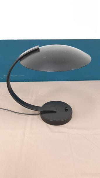 SOKA DISDEROT
Lampe de bureau façon soucoupe...