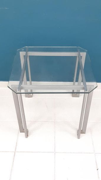 TABLE basse en alu brossé et verre
Haut :...
