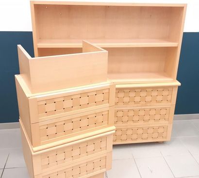 TRAVAIL MODERNE
MOBILIER de chambre à coucher...