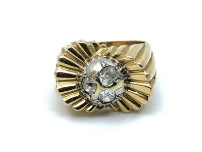 Travail Français
BAGUE en or deux tons 750°...