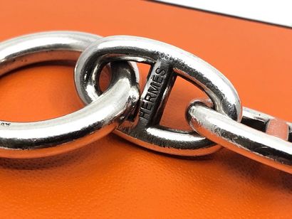HERMES 
Bracelet en argent 925 
Dans sa ...