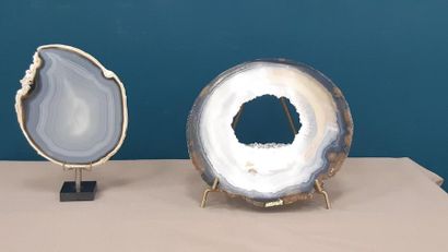 DEUX tranches d'agates
