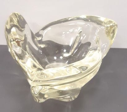 VIDE POCHE 
à décor mouvementé en verre jaune
Dim...