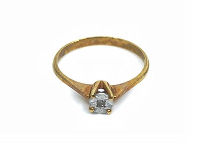 BAGUE en or deux tons 750° ornée d'une rose...