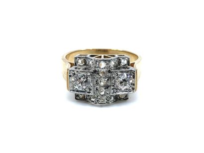 BAGUE 
tank en or deux tons ornée de diamants...