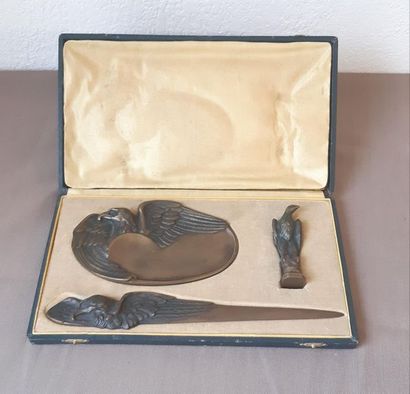 Maurice FRECOURT (1890-?)
Nécessaire de bureau...
