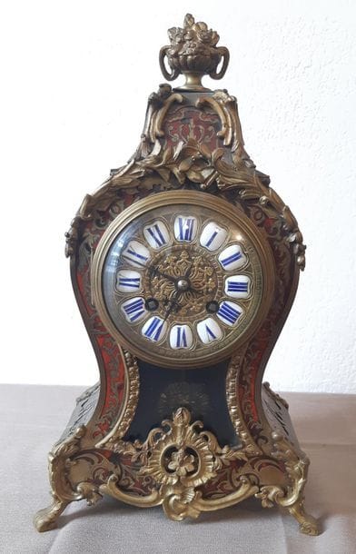 CARTELVIOLONNE
à poser en bronze, imitaition...