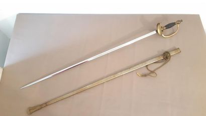 SABRE D'OFFICIER
De cavalerie légère 
Manufacture...