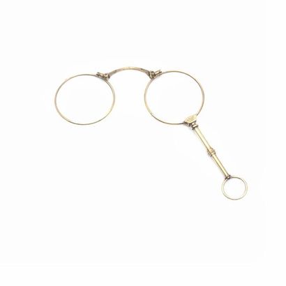 PAIRE de lorgnons en or jaune 585°
Poids...