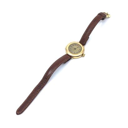 Montre bracelet de dame, boîtier en or jaune...