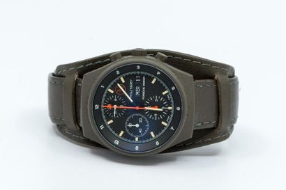 PORSHE DESIGN Military par Orfina
Prototype...