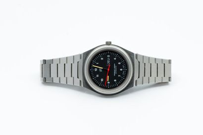 PORSHE DESIGN 
Montre bracelet en acier à...
