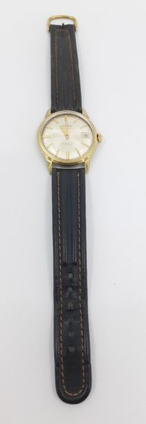 VULCAIN
Montre bracelet en metal doré, boîtier...