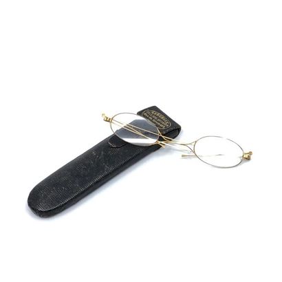LUNETTE monture or 
Poids brut : 9,31 g