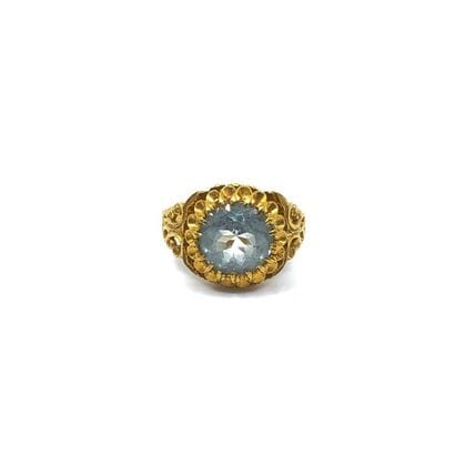 BAGUE en or jaune 750° ornée d'une aigue-marine...