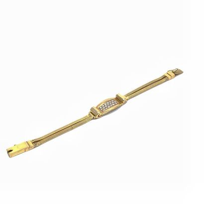 BRACELET en or jaune 750° ornée d'un pavage...