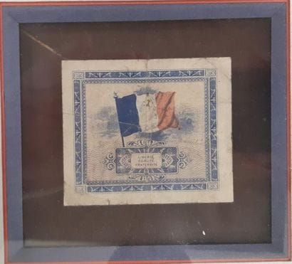 un cadre rouge avec un billet 2Fr de 1944...