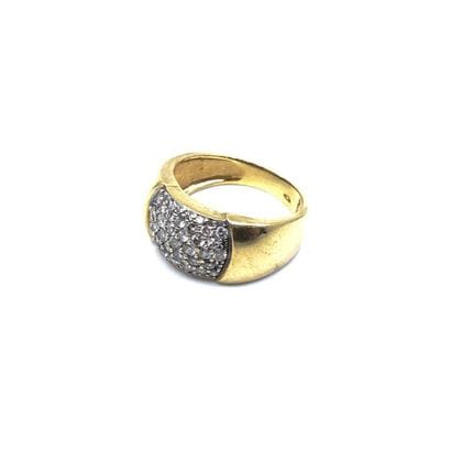BAGUE en or deux tons 750° ornée d'un pavage...