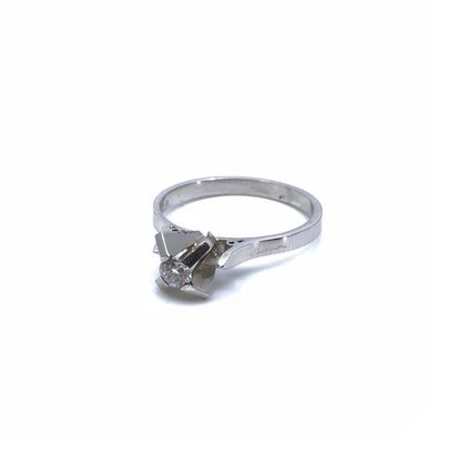 BAGUE solitaire en or gris 750° ornée d'une...