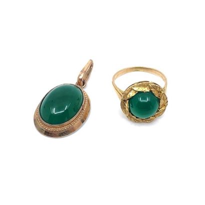 BAGUE en or jaune 750 ornée d'une pierre...