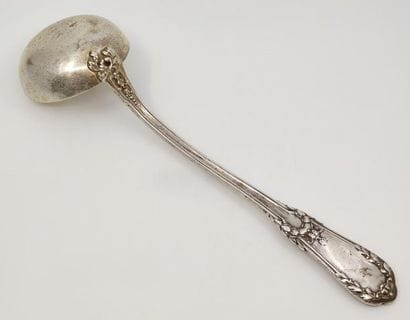 LOUCHE en argent 
Poids : 177 g