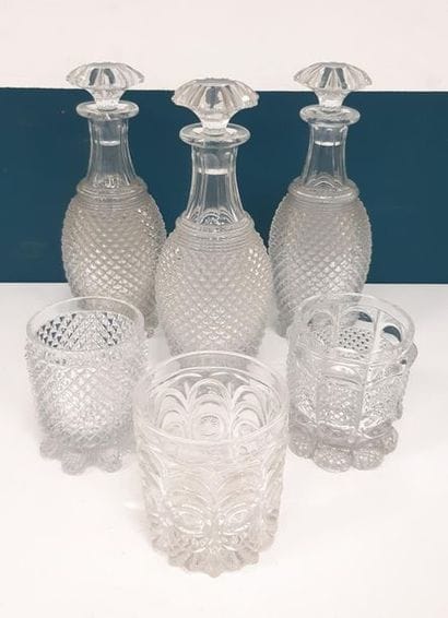 BACCARAT Modèle diamant
Trois carafes en...