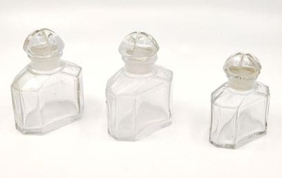 BACCARAT pour Gerlain
Trois flacons à parfum...