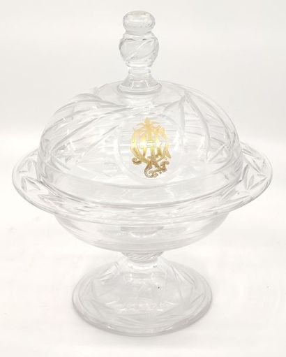 COMPOTIER 
en cristal taillé de bohème sur...