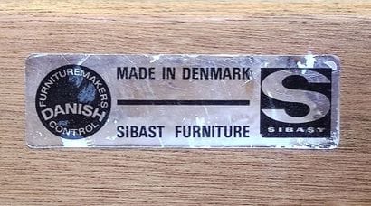 TRAVAIL SCANDINAVE 
Grand bureau plat en...