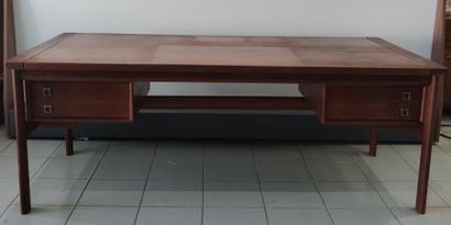 TRAVAIL SCANDINAVE dans le goût de Arne VODDER
Grand...
